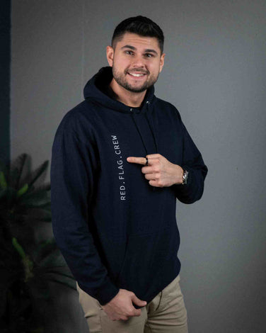 Oxford navy limitált kiadású NightDrive RFC kapucnis pulóver autósport ihletésű mintával és hímzett RFC logóval.